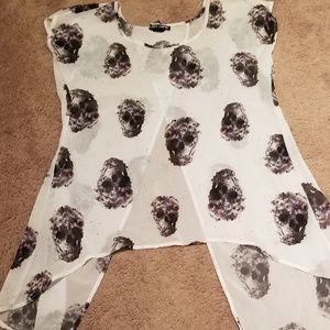 Skull blouse